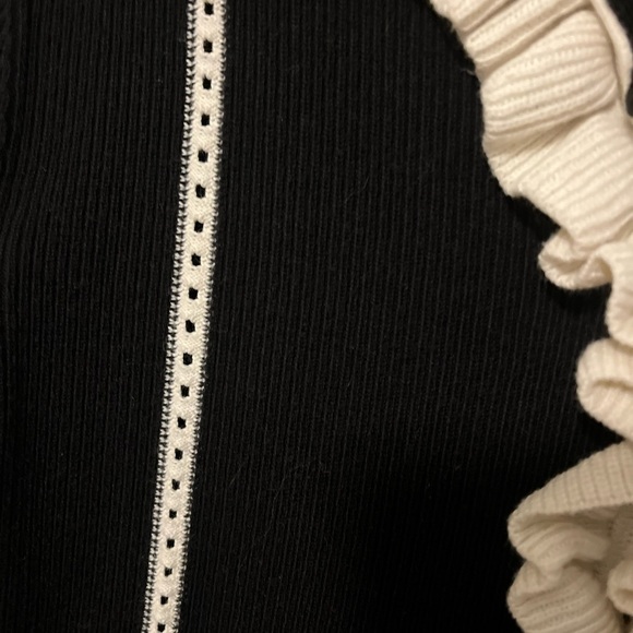 Cabi Adorn pullover cotton blend sweater black & white ruffle trim size M - Picture 9 of 10
